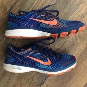 Size 7.5 Nike Gym Shoes